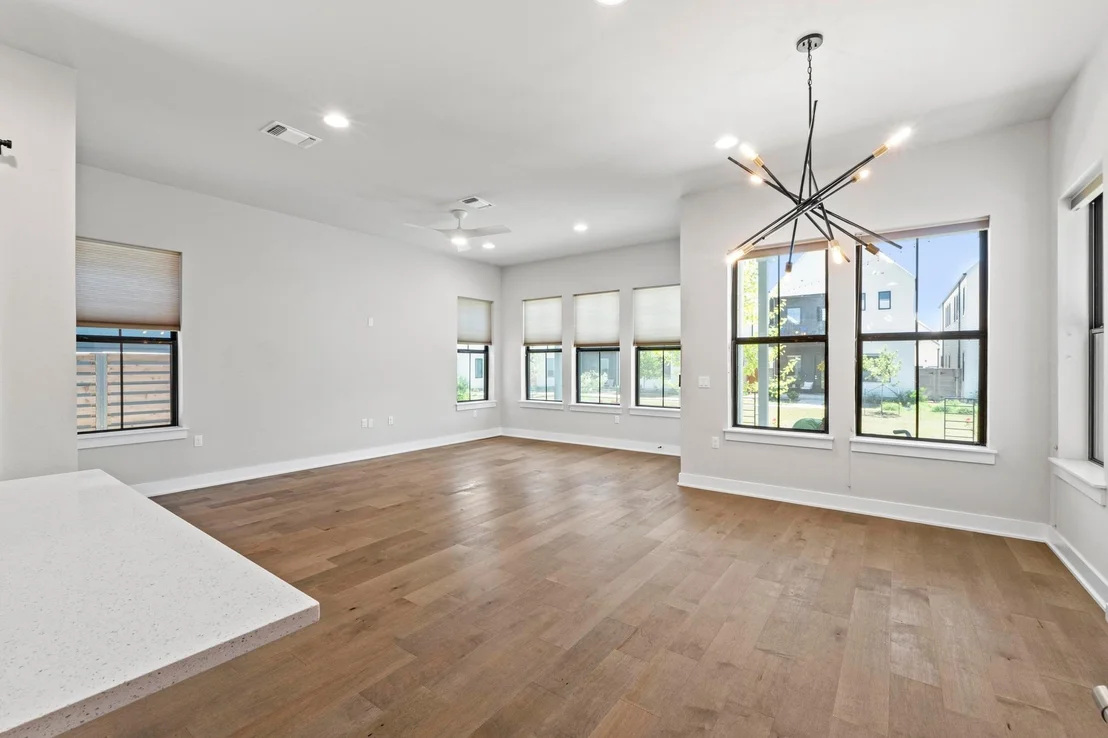 Photo of 3905 Taniguchi ST