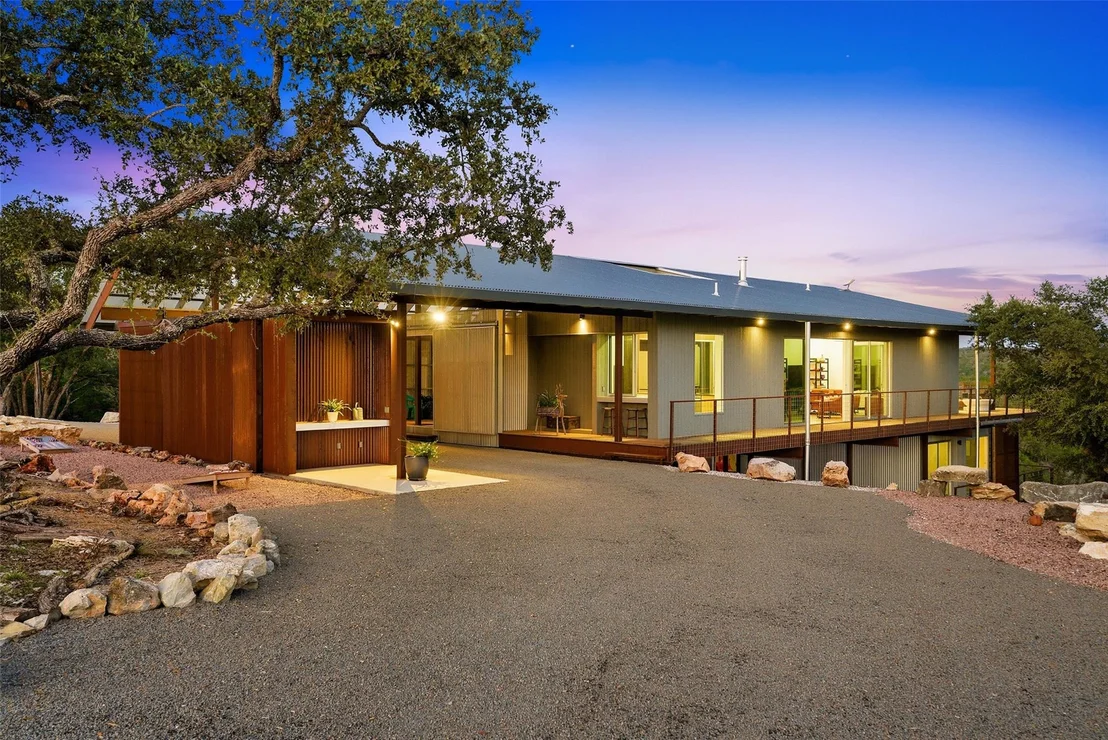 Photo of 2037 Wolf Creek Ranch RD