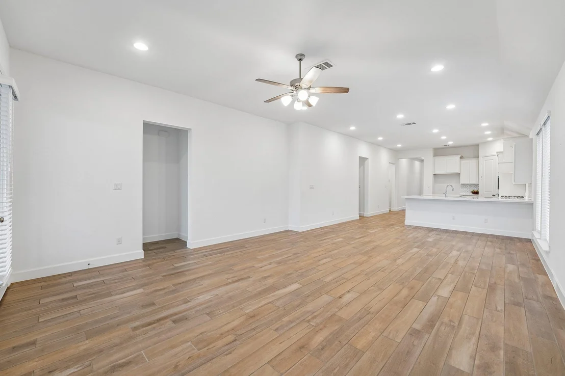 Photo of 133 Plumbago LOOP