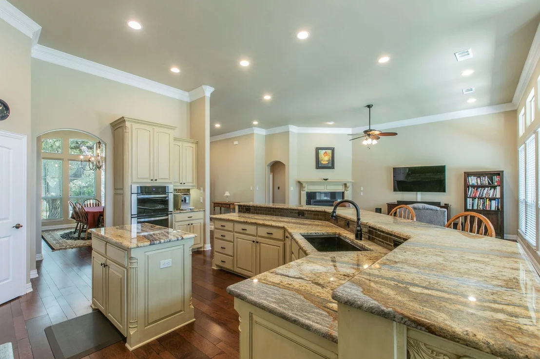 Photo of 1635 Alta Vista LOOP