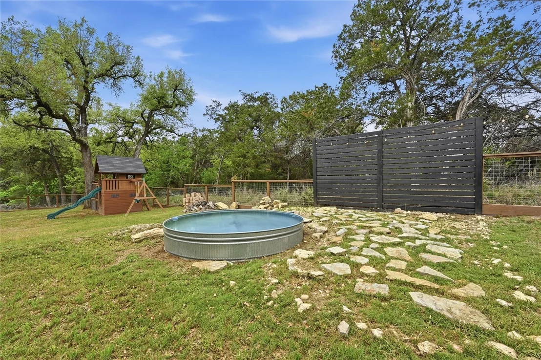 Photo of 820 Panorama DR