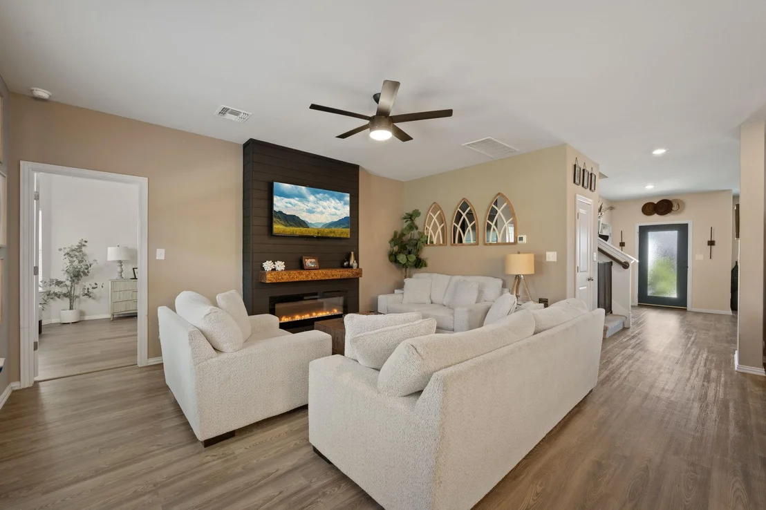Photo of 128 Bright Star LN