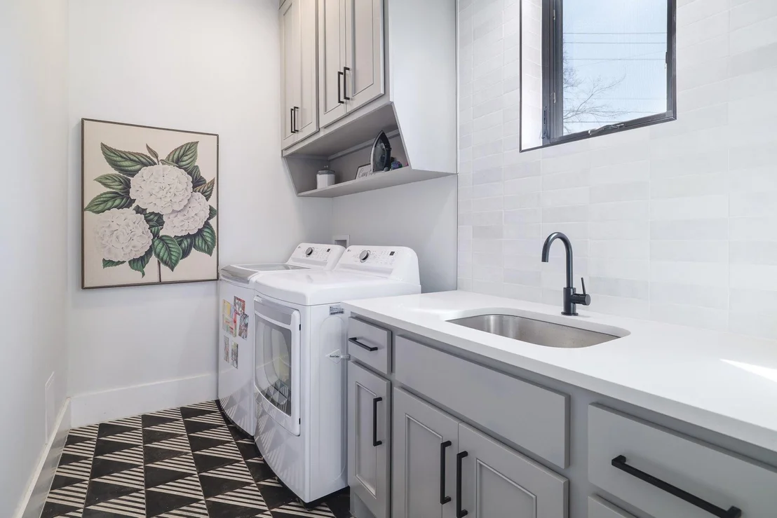 Photo of 2404 Hancock DR