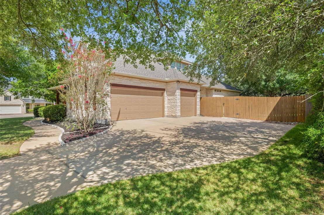 Photo of 101 Monarch LN
