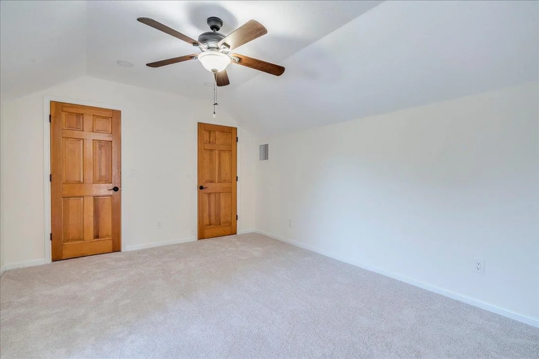 Photo of 107 Windmill CV