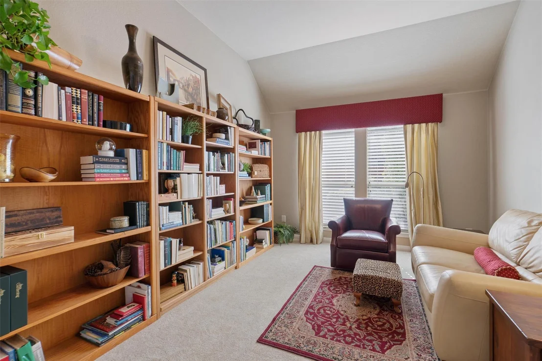 Photo of 2806 Prosperity