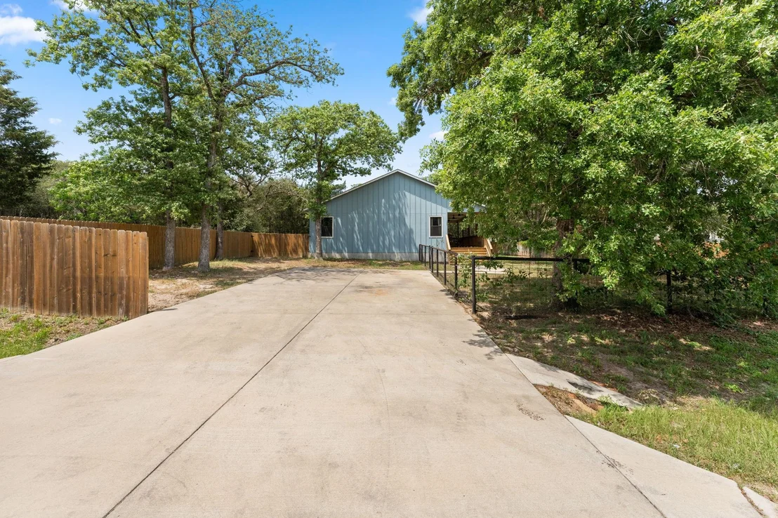 Photo of 120 Meadowood DR