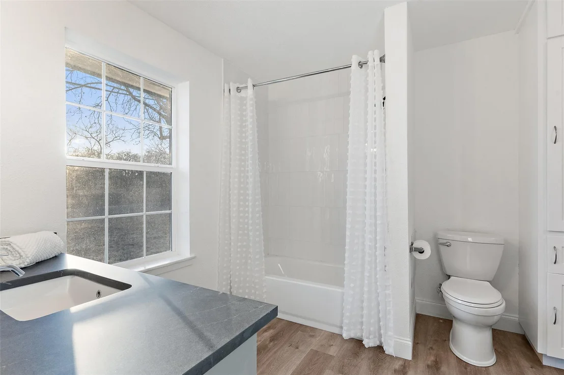 Photo of 613 Highland DR
