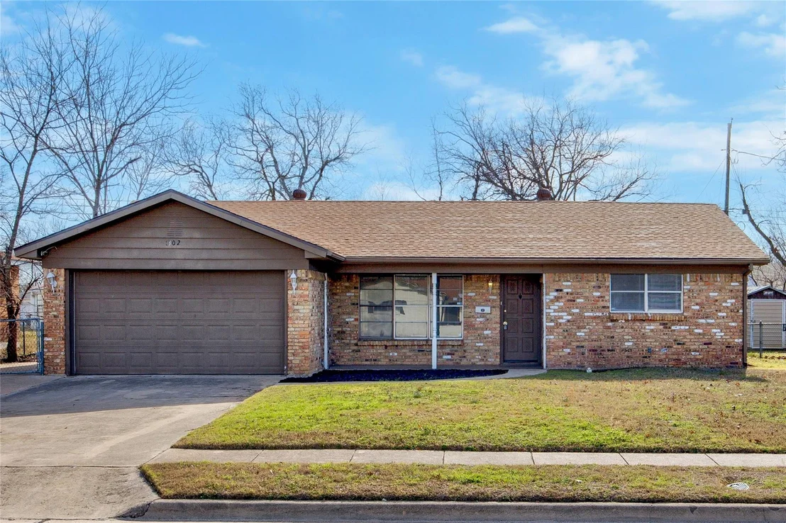 Photo of 1302 Cedar DR