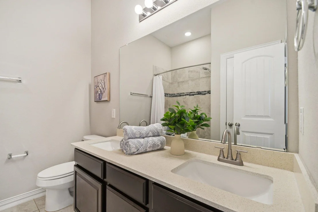 Photo of 429 Betony LOOP