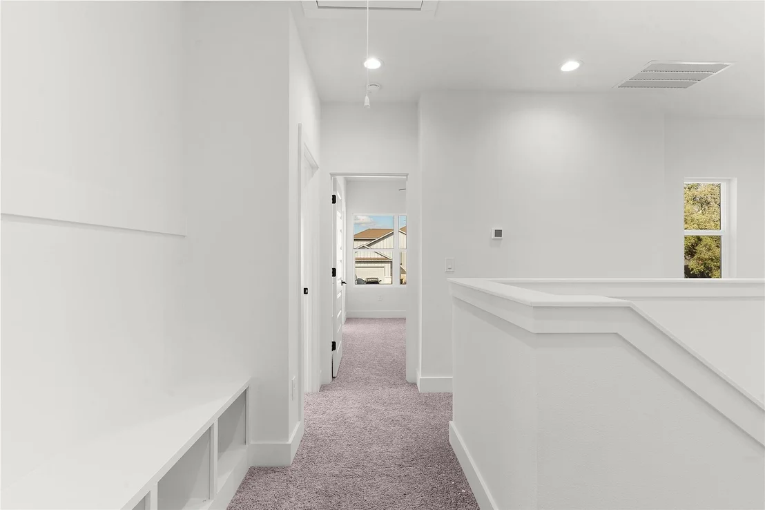 Photo of 105 Carmen CV
