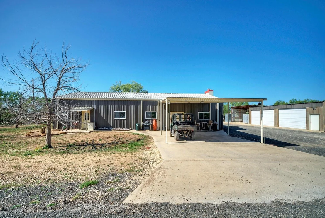 Photo of 1372 Lyles Ranch RD