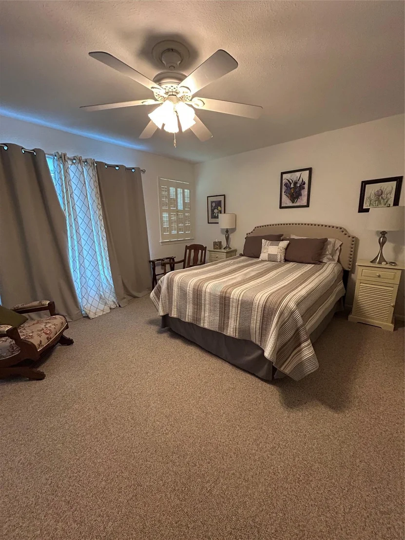 Photo of Unit D at 11121 Pinehurst DR