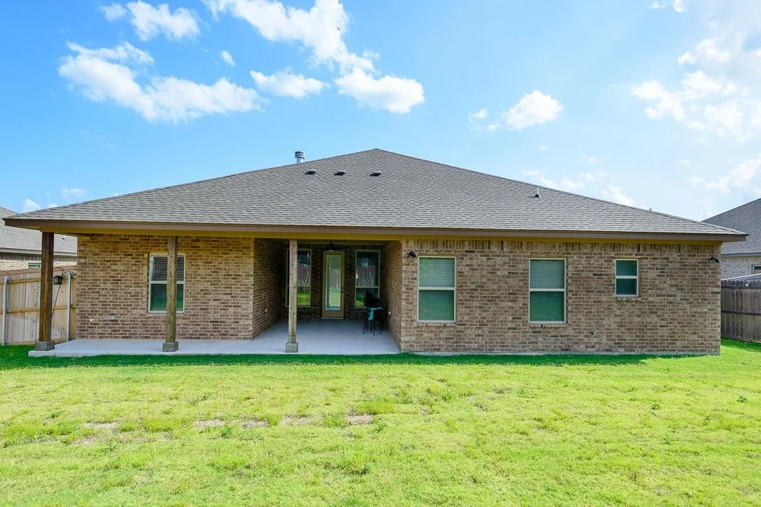 Photo of 1010 Winchester DR