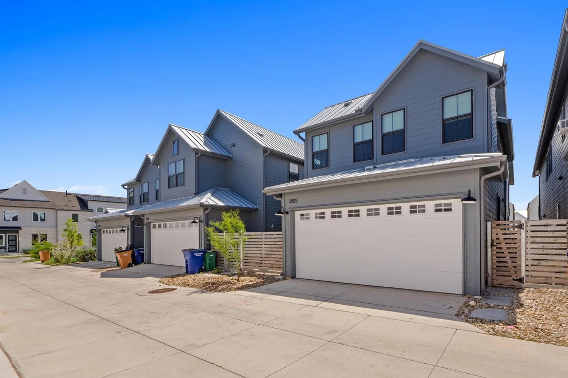 Photo of 3905 Taniguchi ST