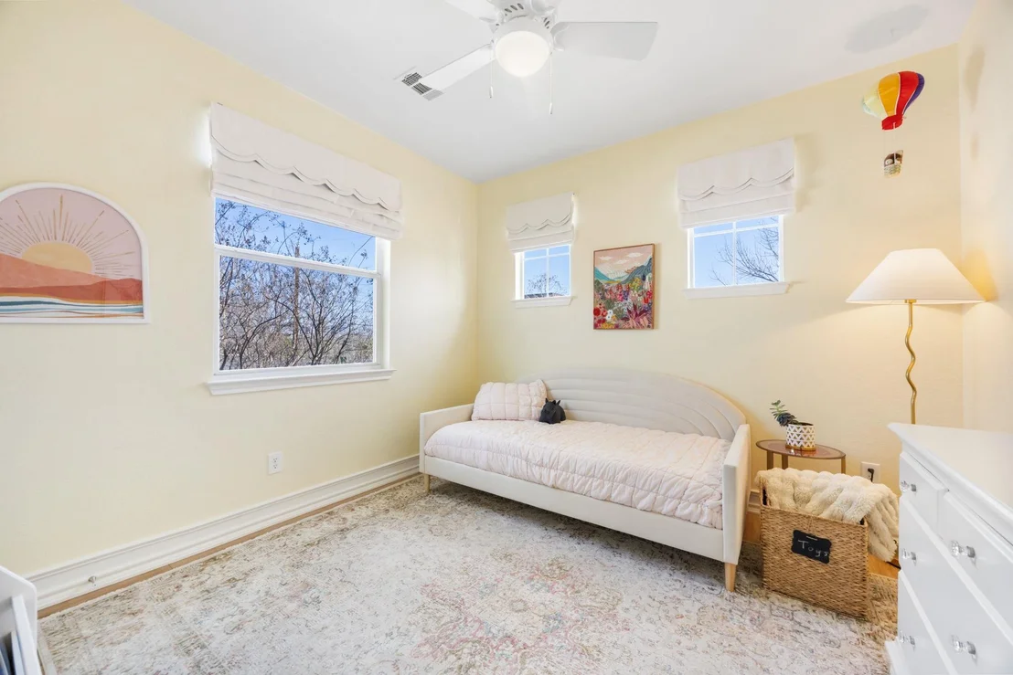 Photo of 2510 Thornton RD