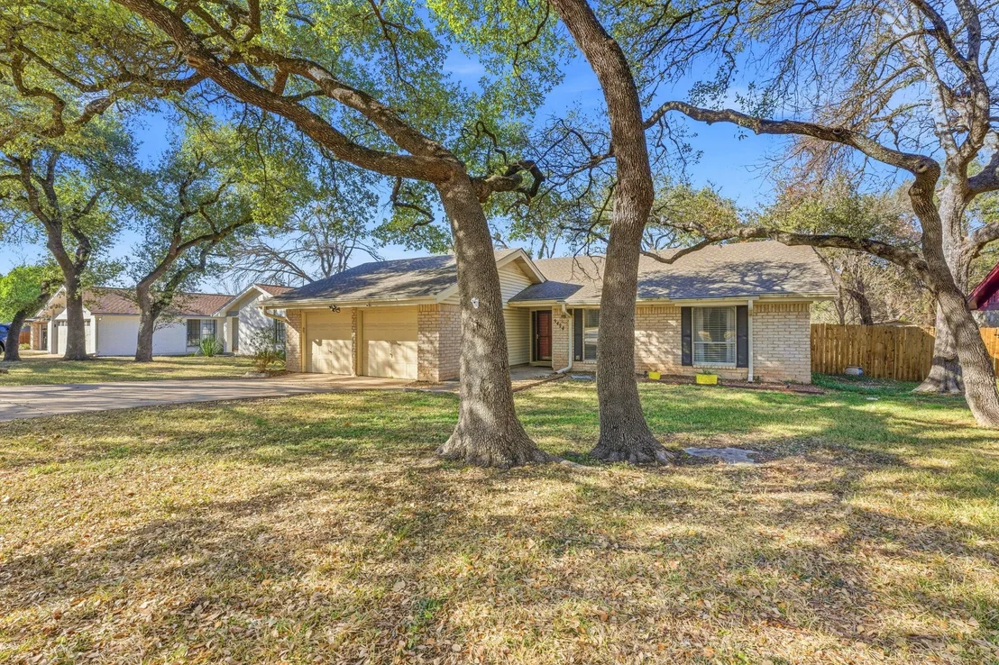 Photo of 9424 Shady Oaks DR