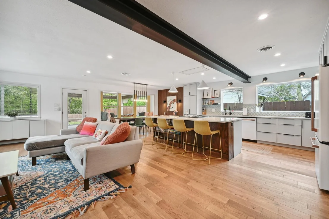 Photo of 2301 Trafalgar DR