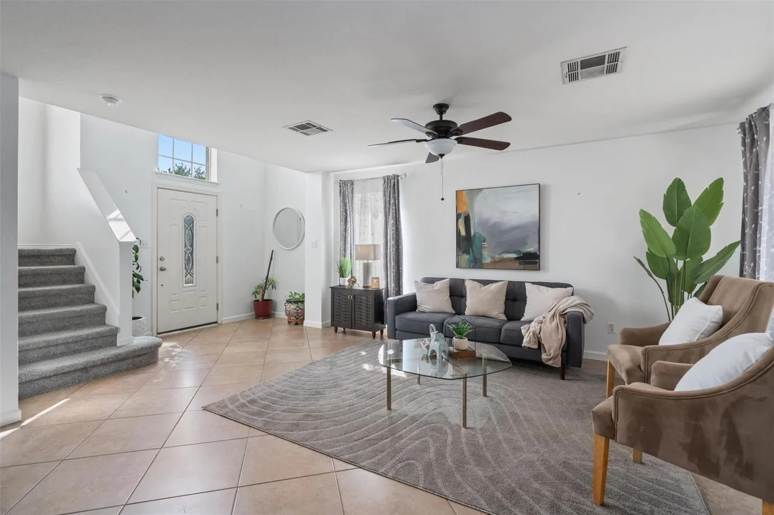 Photo of 1002 Pathfinder WAY