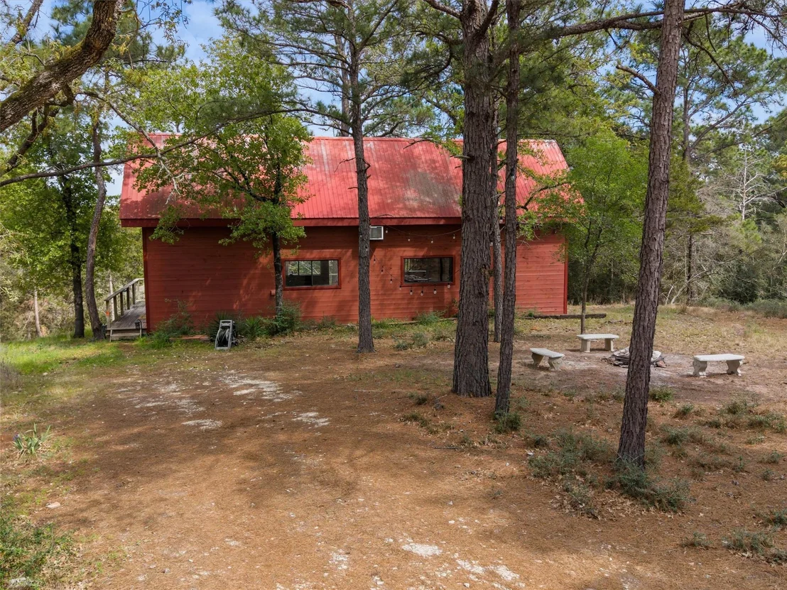 Photo of 215 Lakeview DR