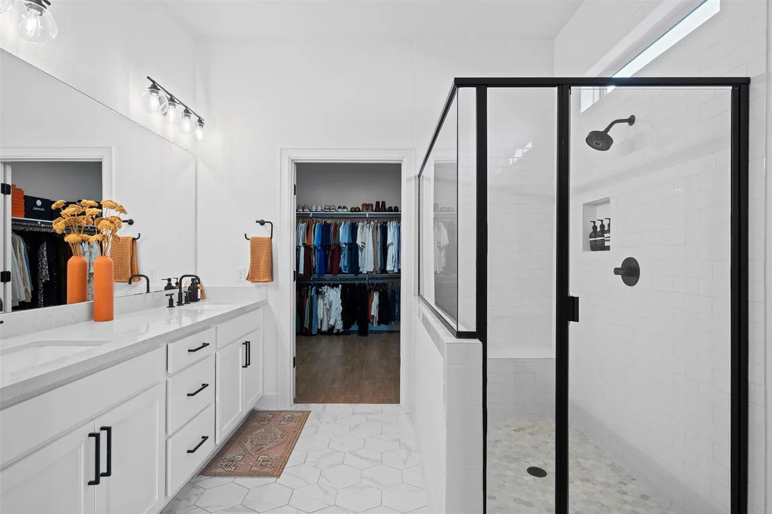 Photo of 8208 Silhouette ST