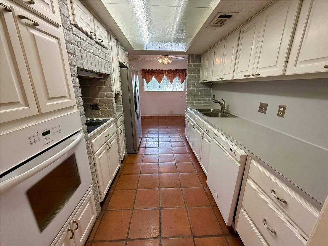 Photo of 8402 Candelaria DR