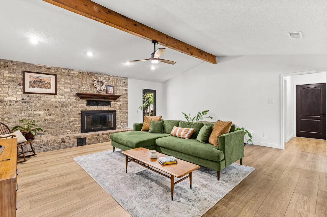 Photo of 1706 Lynx CIR