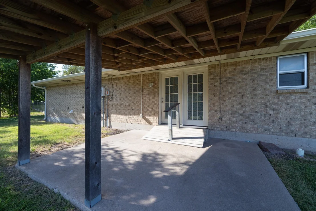 Photo of 101 Oakwood ST