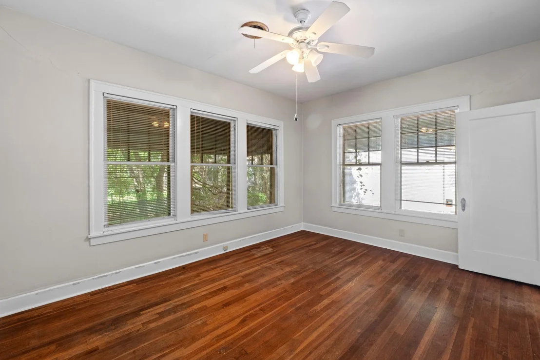 Photo of 3014 Hemphill PARK