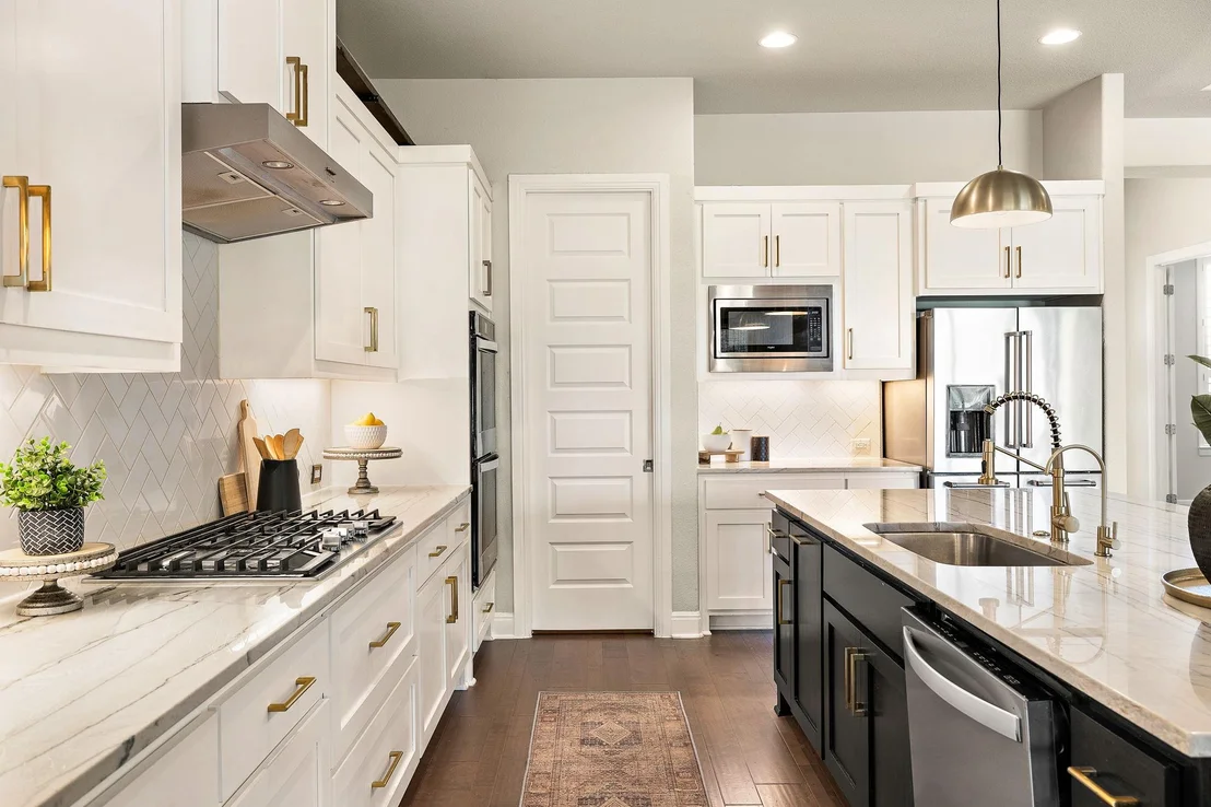 Photo of 109 Houston LOOP