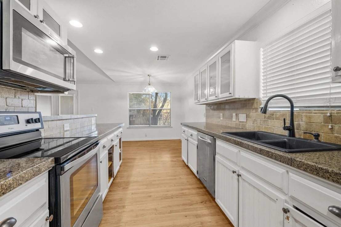 Photo of 2206 Castlewood TRL