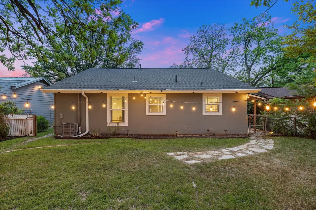 Photo of 3208 Goodwin Ave
