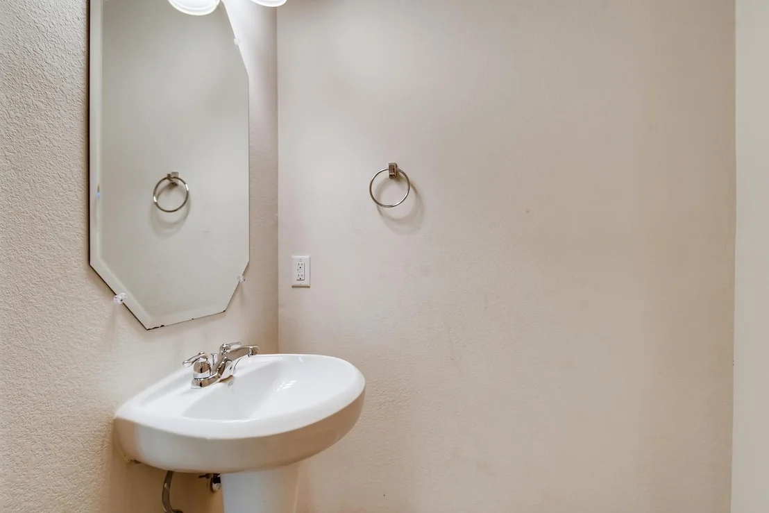 Photo of 4008 Kenter XING