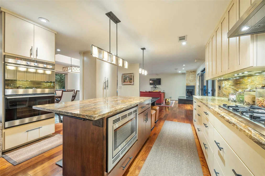 Photo of 6108 Highlandale DR