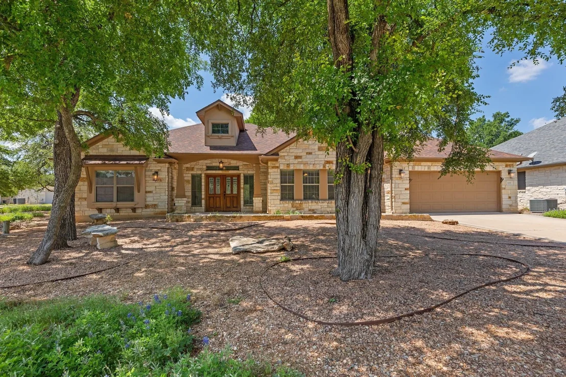 Photo of 1001 Fort Davis ST