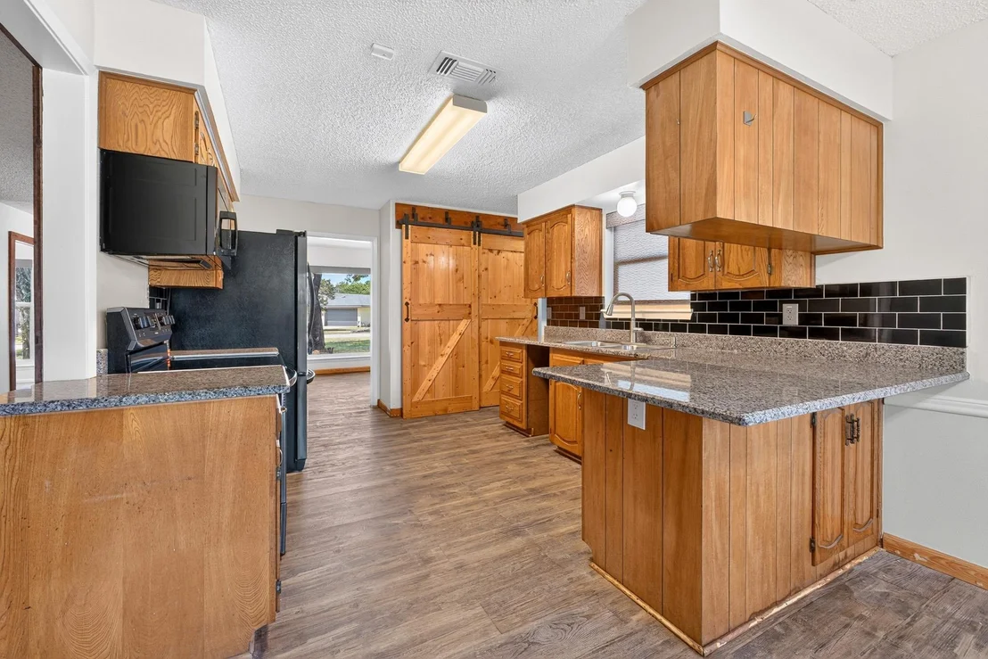 Photo of 381 County Road 4755