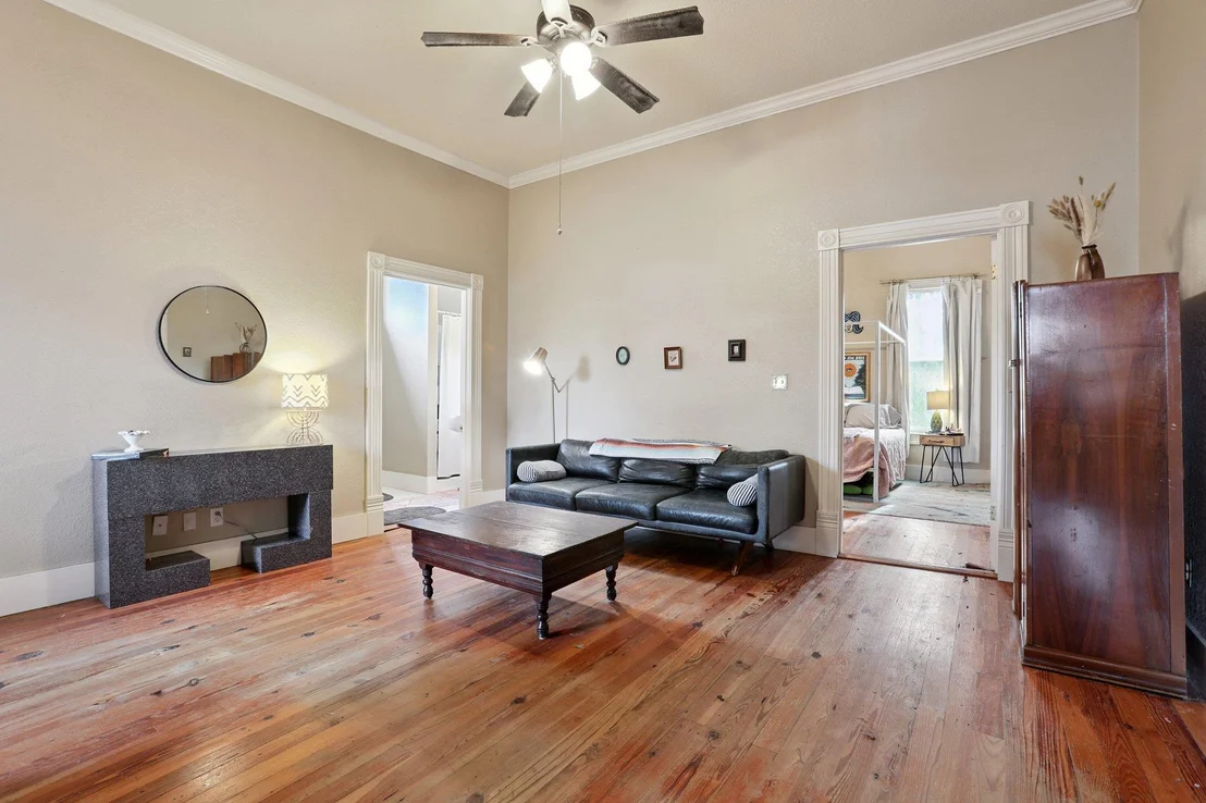 Photo of 109 Taylor RD