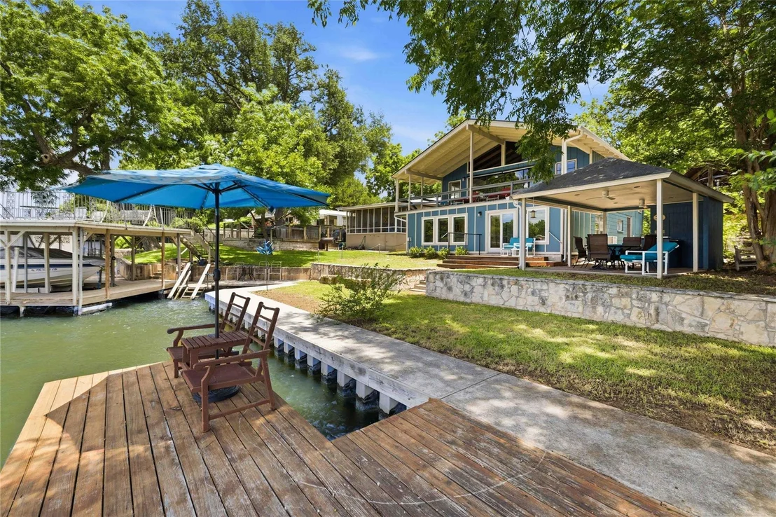Photo of 1308 Lakeside DR