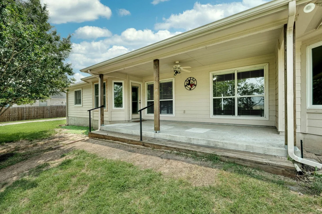 Photo of 102 Bosque DR