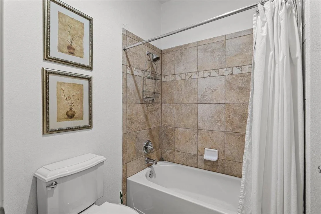 Photo of 503 Breezeway LN