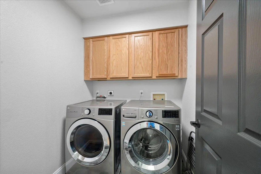 Photo of 10700 Harley Ave