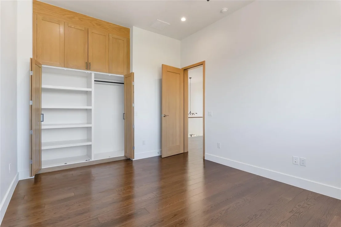 Photo of 1701 Saracen RD