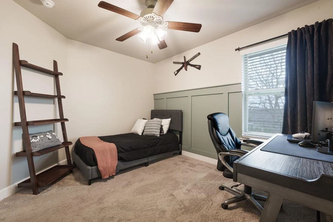 Photo of 522 Skyline DR