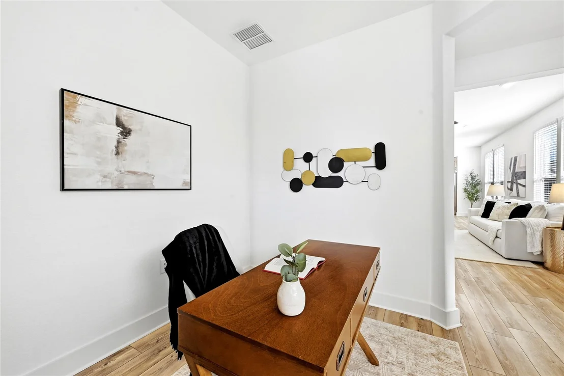Photo of 702 Kitty Hawk RD