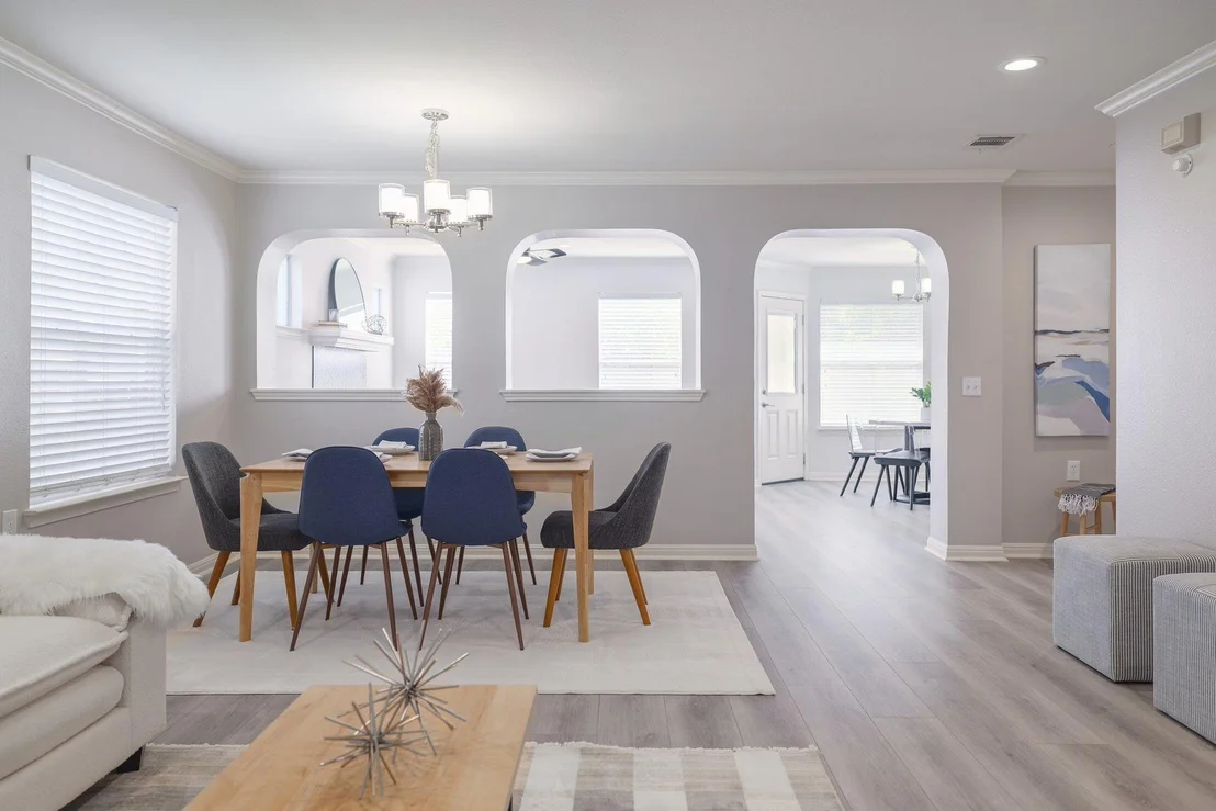 Photo of 412 Colonial Park BLVD