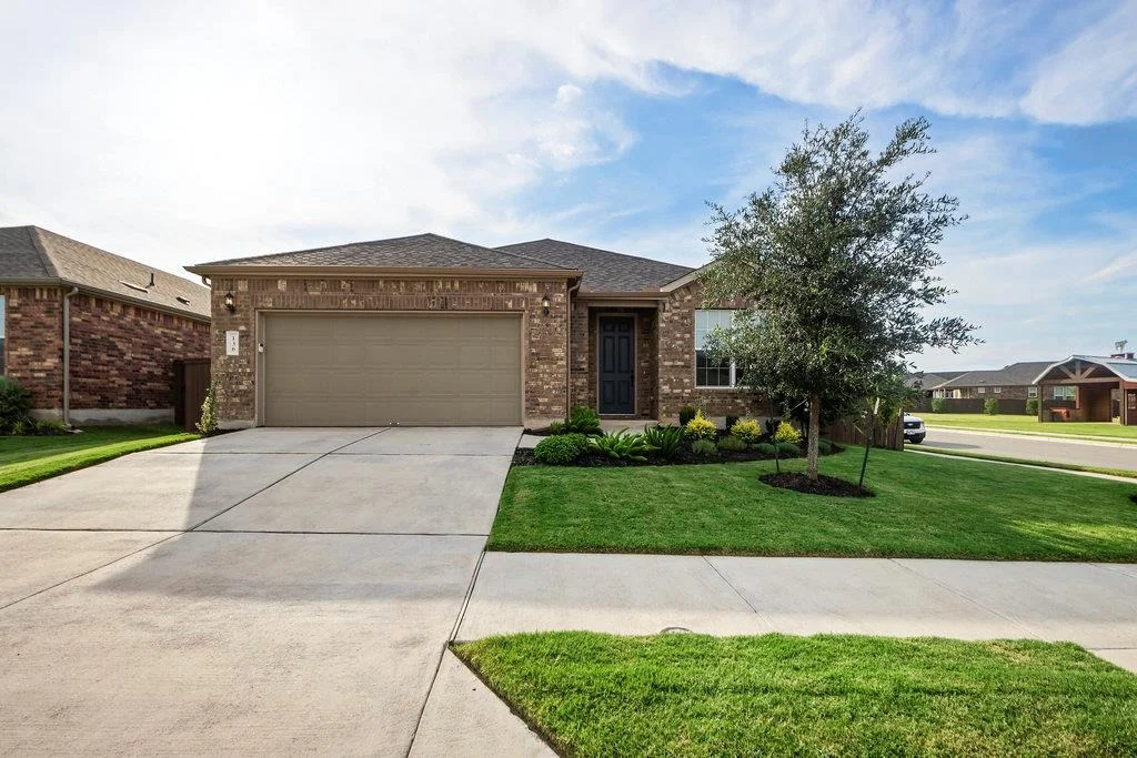 Photo of 136 Slenderleaf DR