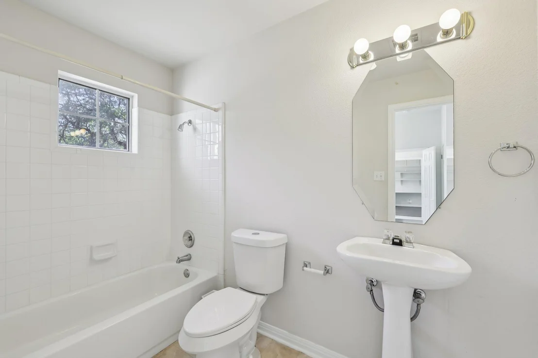 Photo of 3142 Montwood TRL