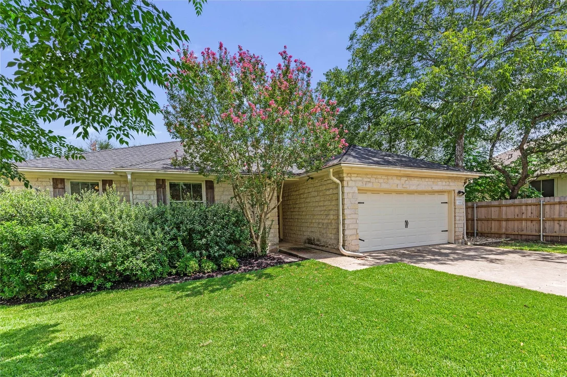 Photo of 9131 Edwardson LN