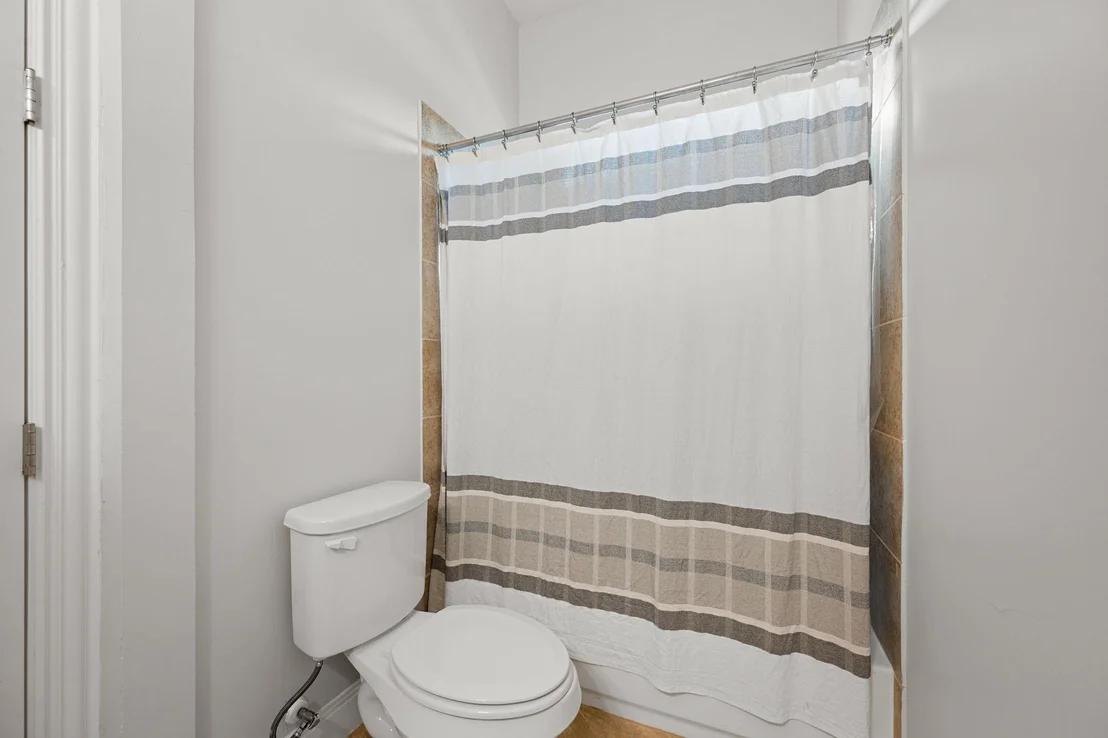 Photo of 1409 Birch DR