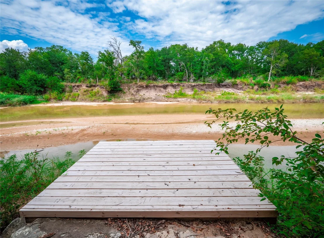 Photo of 205 River RD